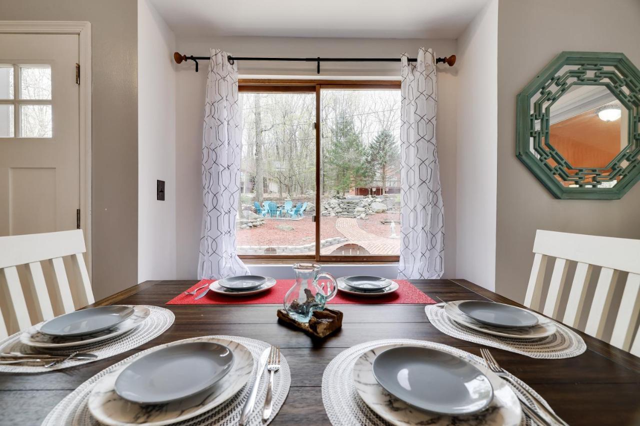 Premier Cozy Cabin - Free Amenities & Comm Indoor Pools Bushkill Luaran gambar