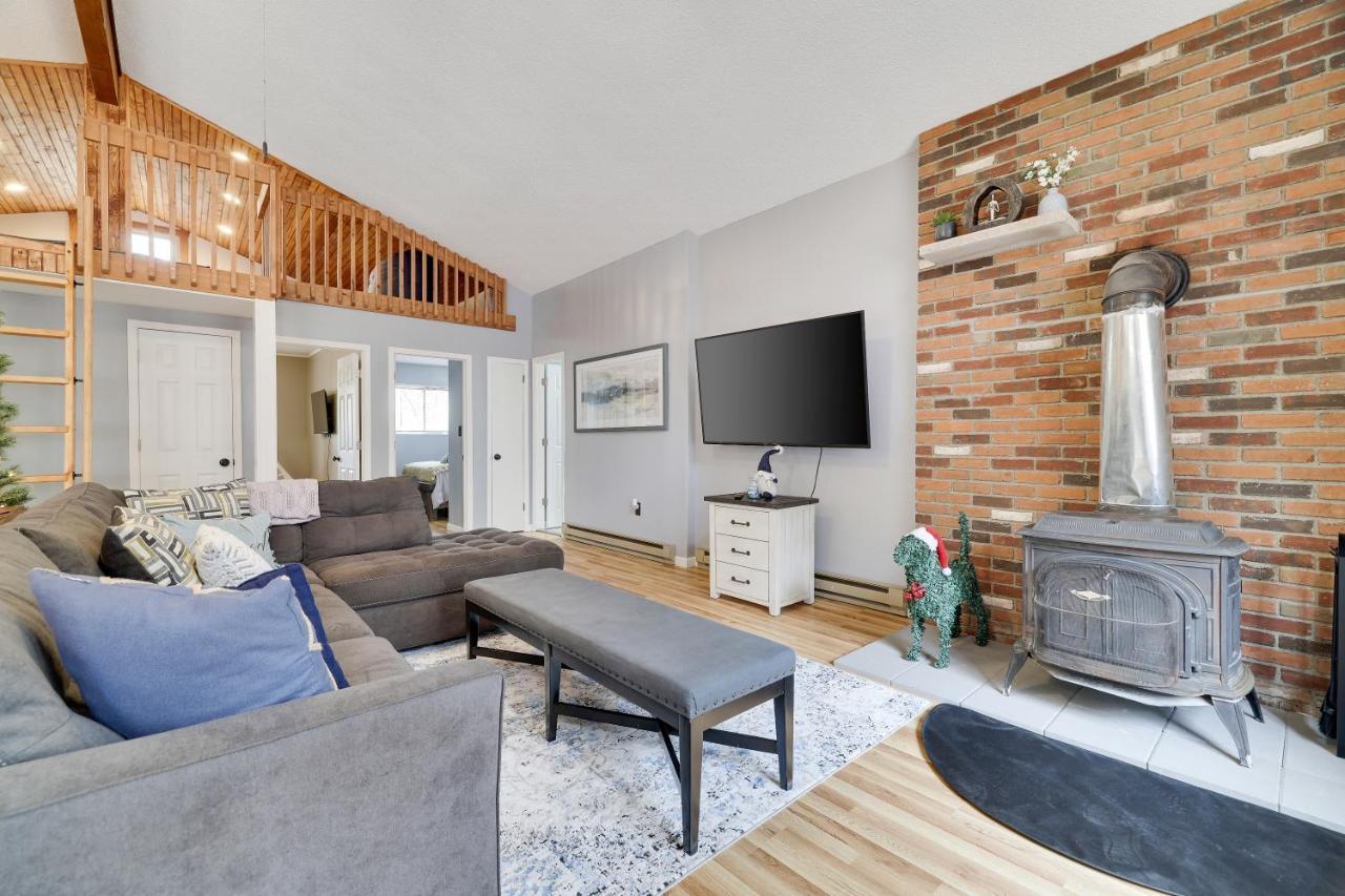 Premier Cozy Cabin - Free Amenities & Comm Indoor Pools Bushkill Luaran gambar