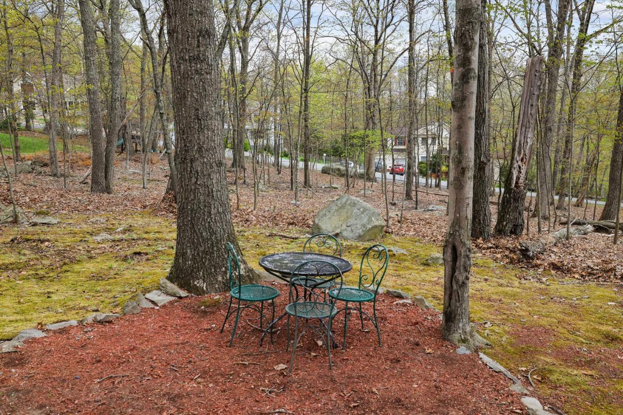 Premier Cozy Cabin - Free Amenities & Comm Indoor Pools Bushkill Luaran gambar