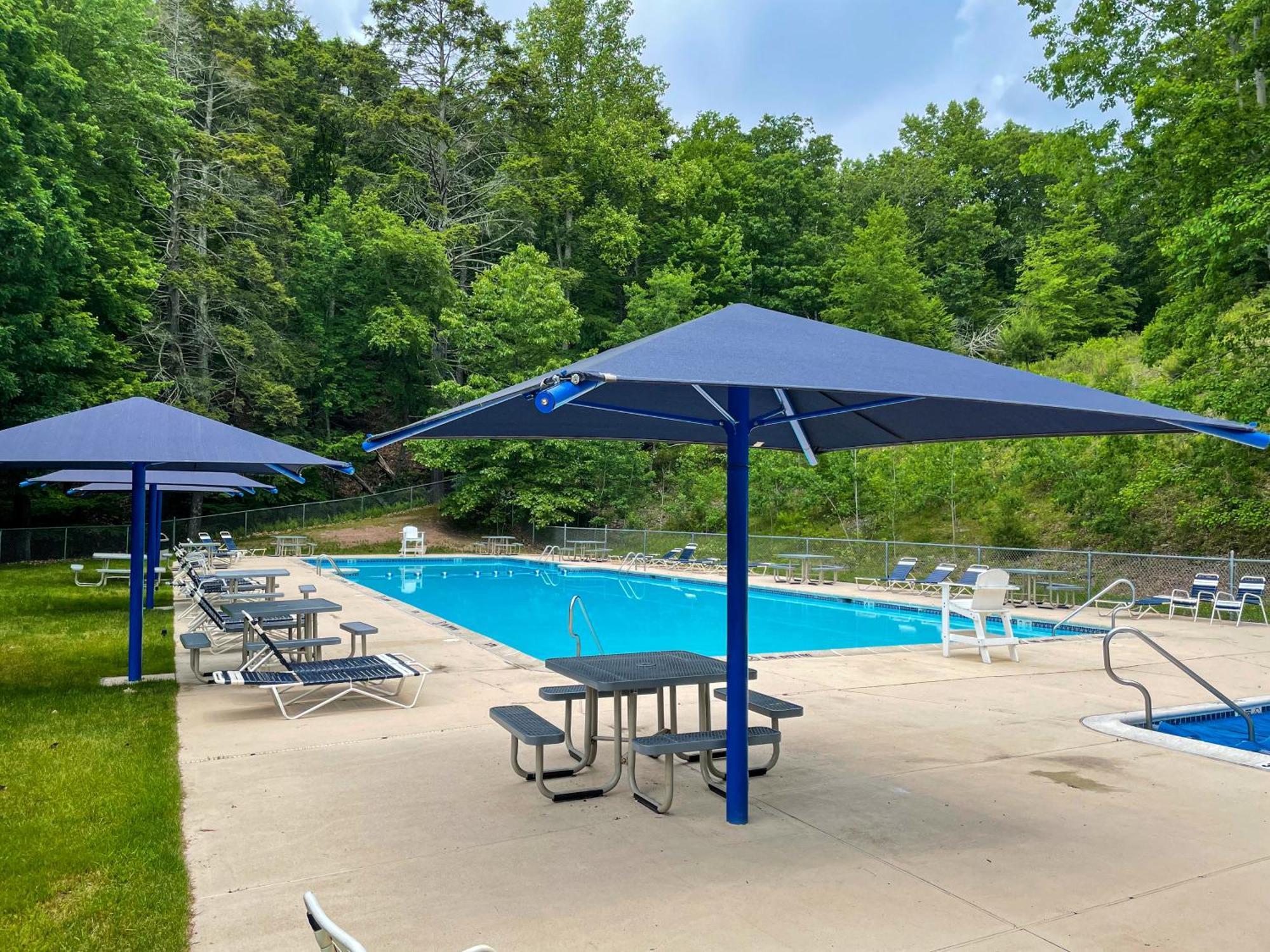 Premier Cozy Cabin - Free Amenities & Comm Indoor Pools Bushkill Luaran gambar